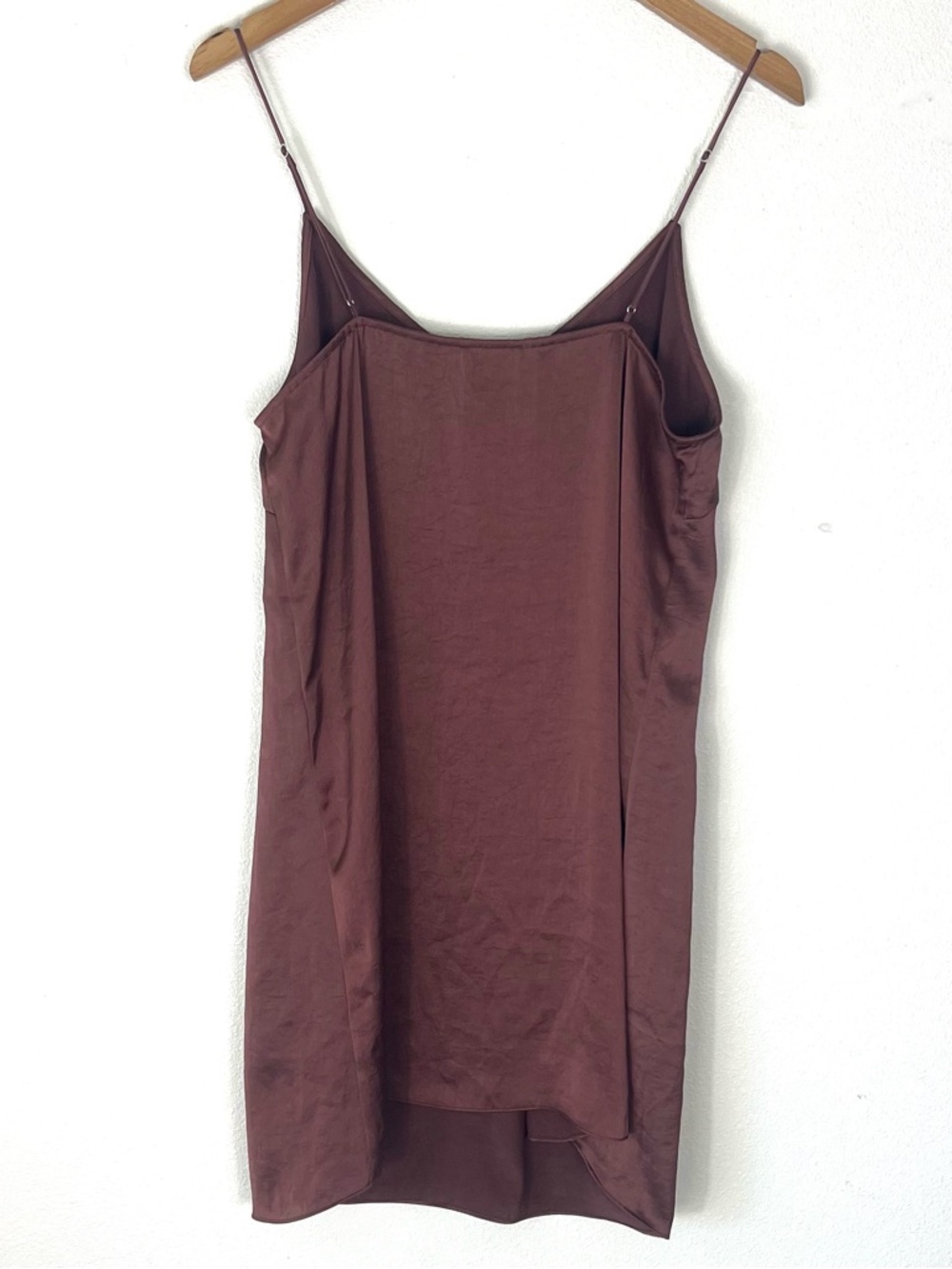Wilfred Free Aritzia satin slip dress rust brown size medium - Picture 4 of 5